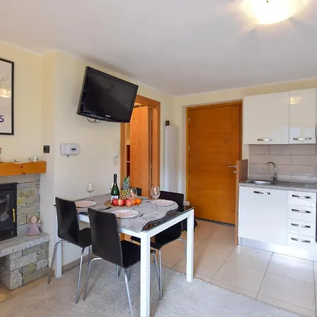 Nice Apartment In Vione Appartamento Vione